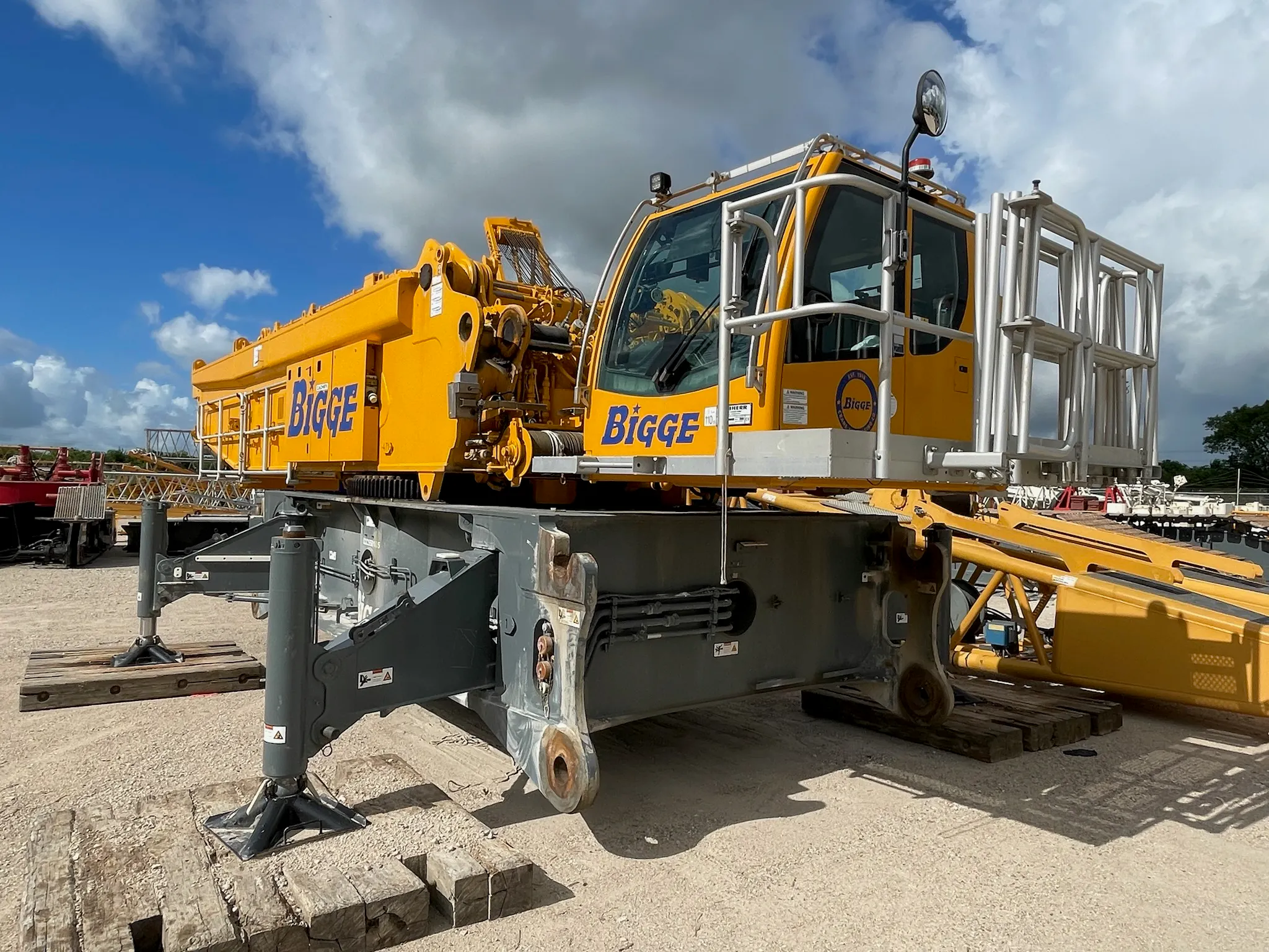 Demag CC 1800 Crane Overview and Specifications | Bigge.com