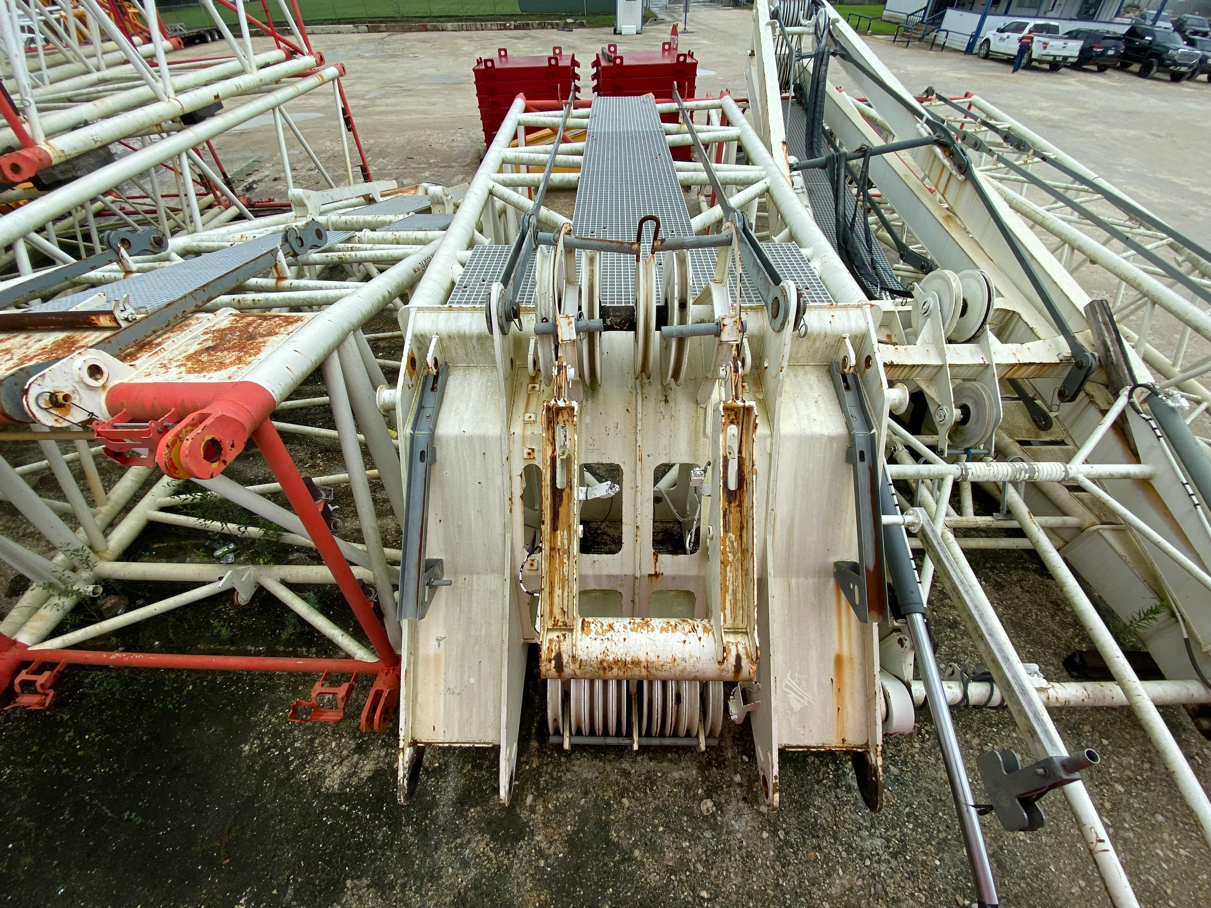 LIEBHERR LR 1300 MAIN TIP BUTT