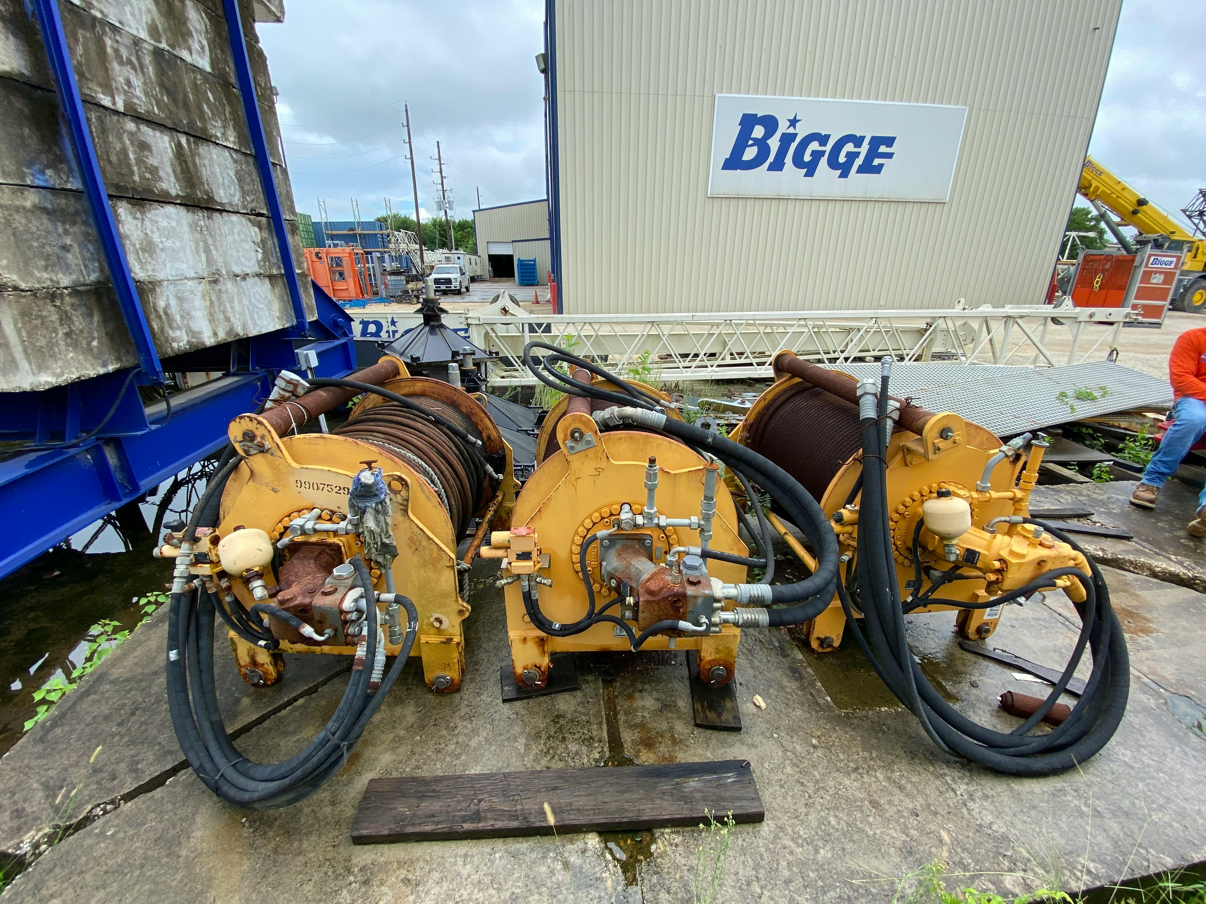 LR 1200 LR1300 LUFFING WENCH