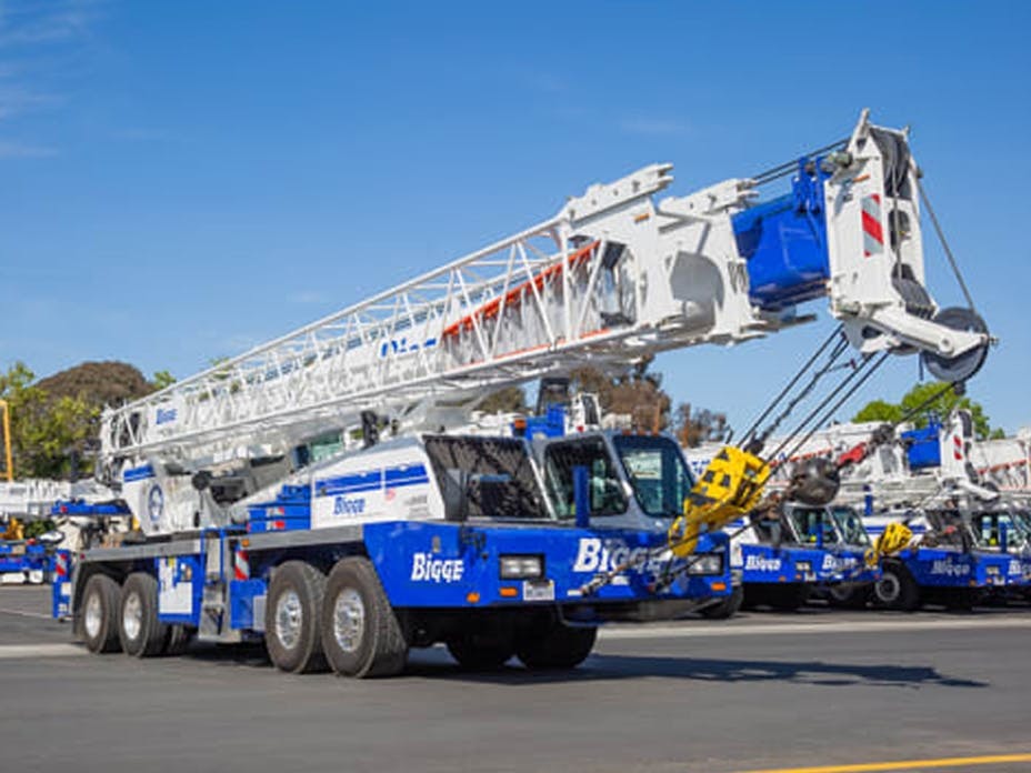 Link-Belt HTC-8675 Truck Crane For Rent | Bigge.com