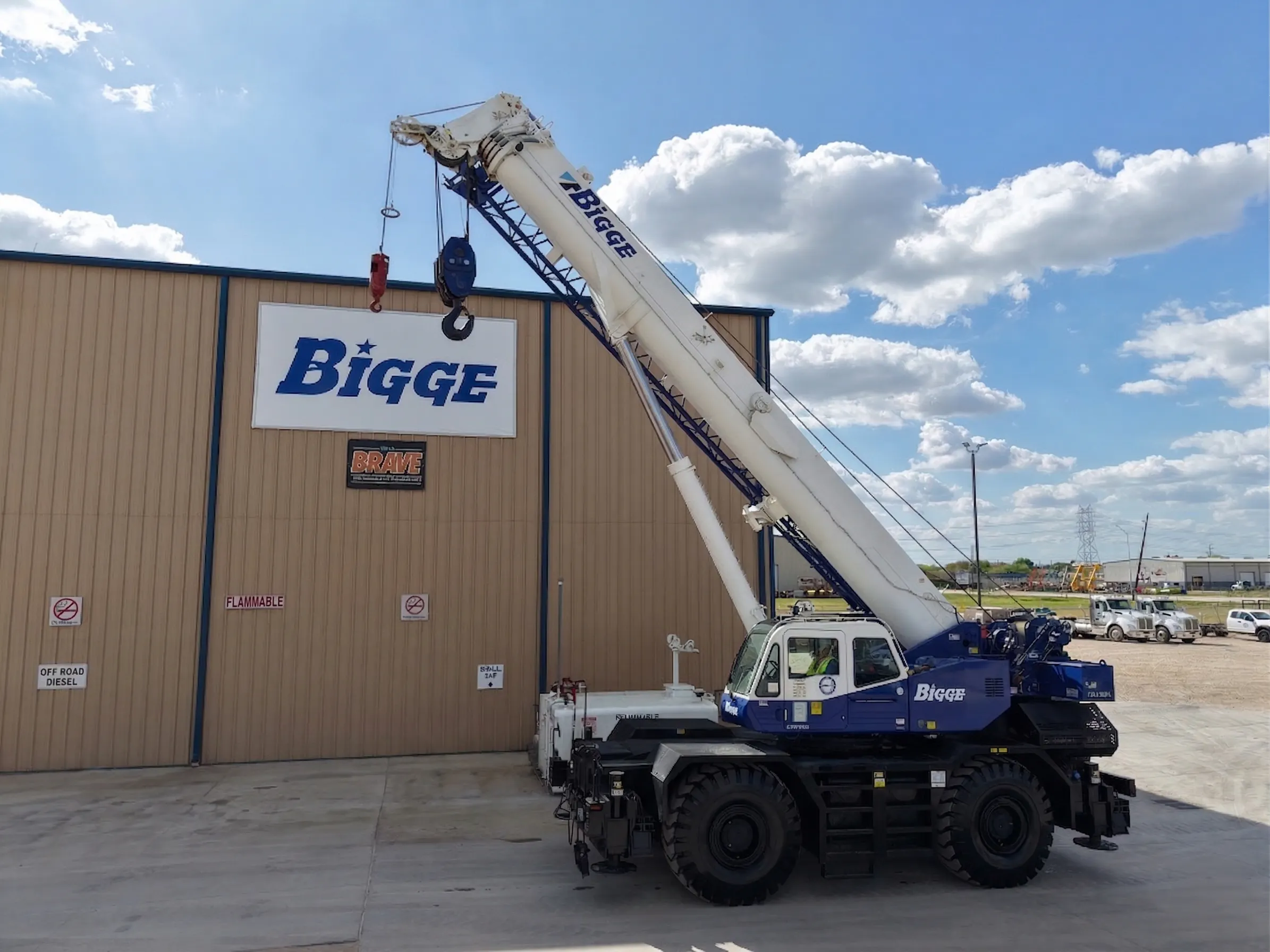 Tadano GR-750XL-3 Rough Terrain Crane For Rent | Bigge.com