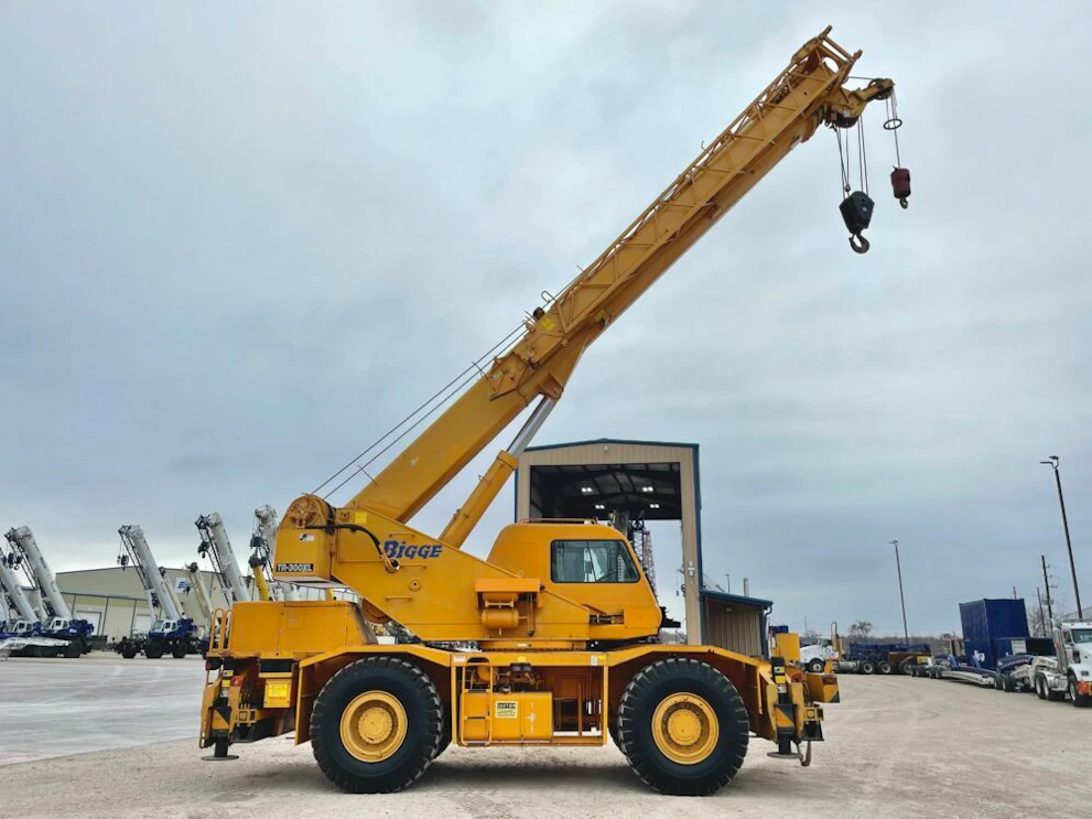 Tadano TR-300XL-4 Crane Overview and Specifications | Bigge.com Tadano TR-300XL-4 Crane Overview and Specifications | Bigge.com