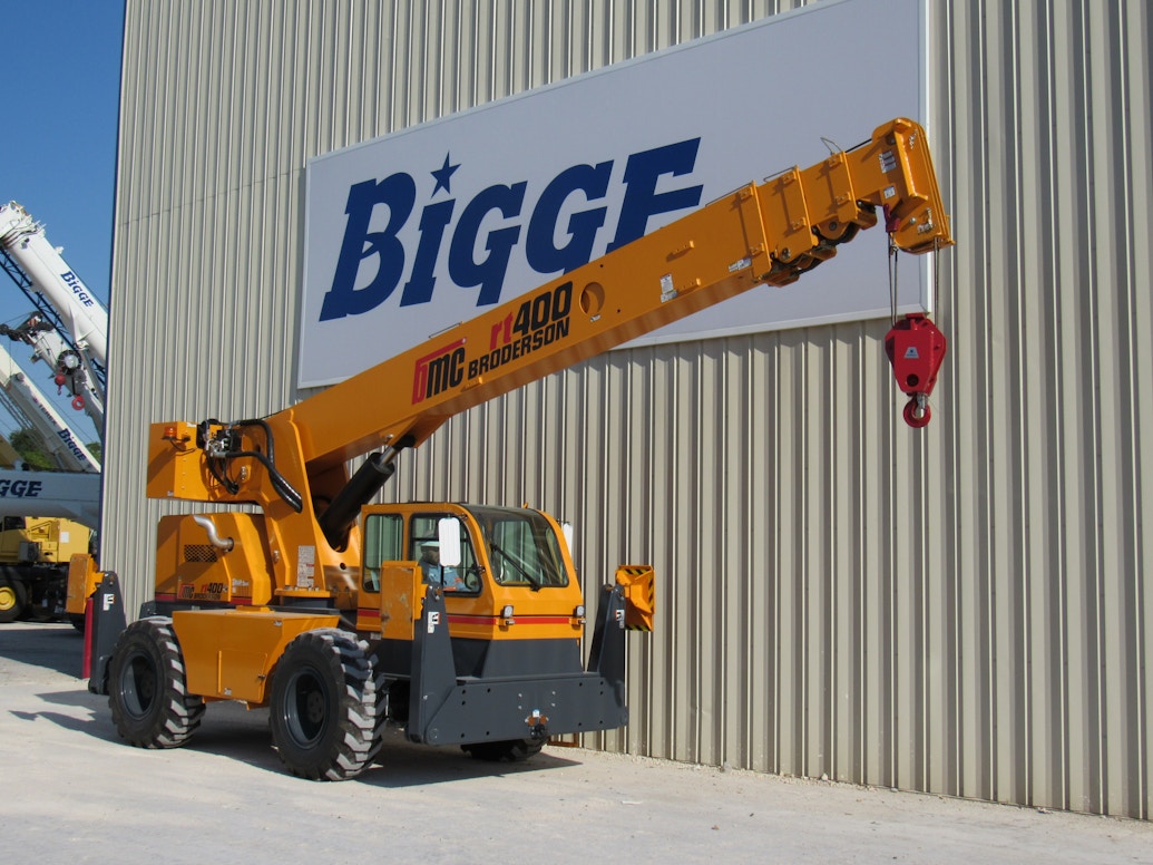 The Broderson RT400 vs. The Pettibone 40RSC Crane A Side…