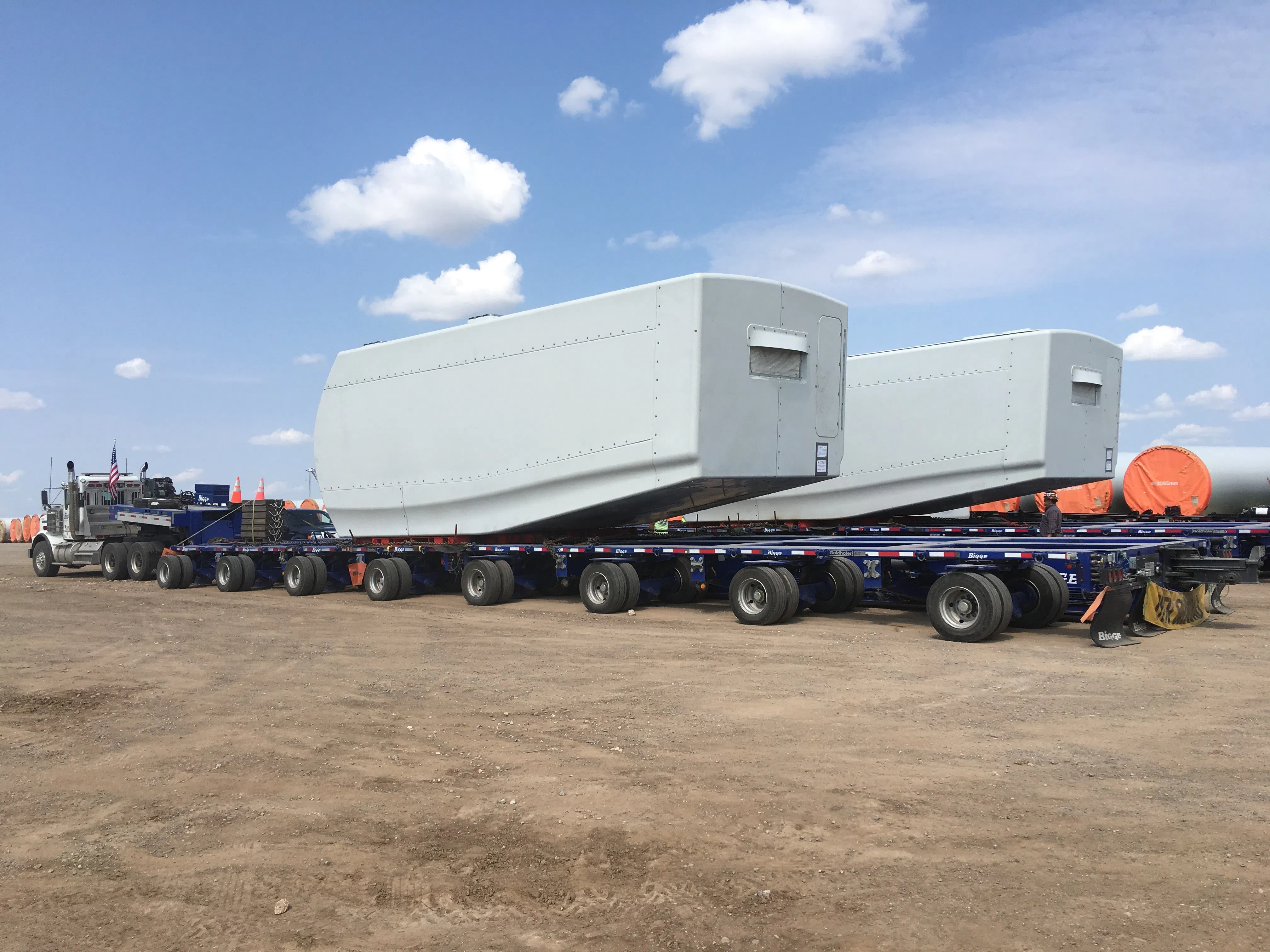 A Bigge crane handling wind-farm components in King Fisher County, Oklahoma